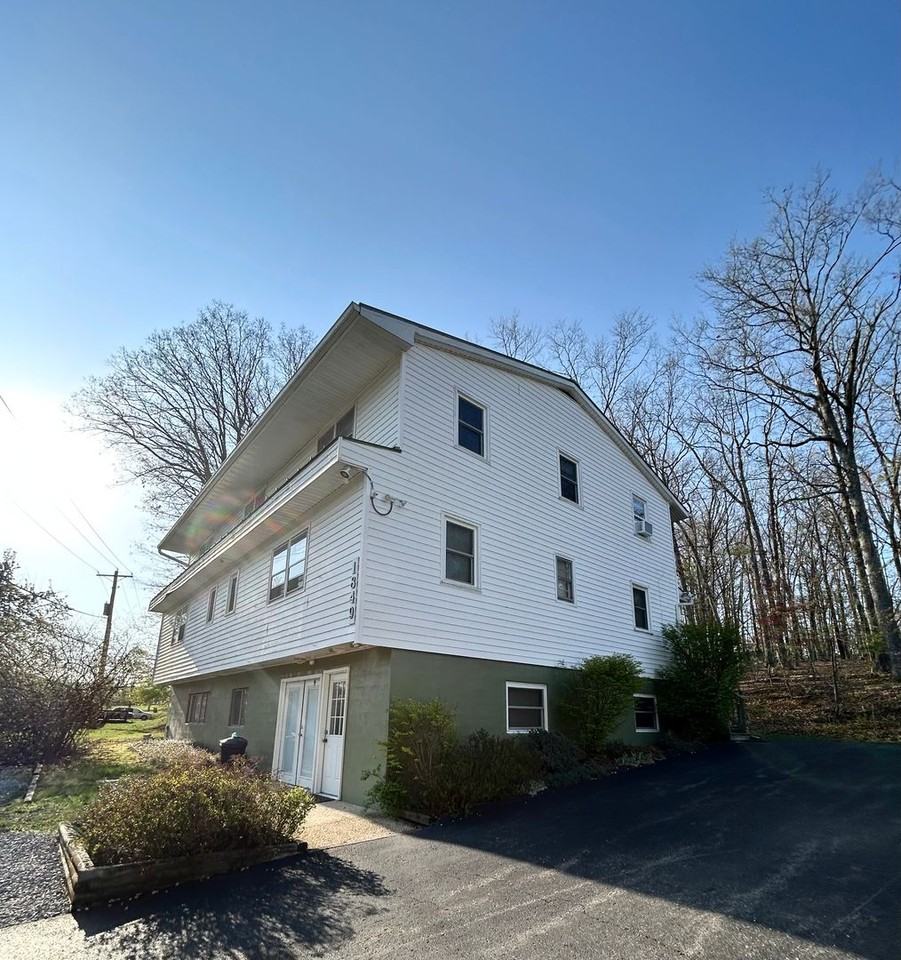 1849 Merrimac Rd. - Photo 3 of 24