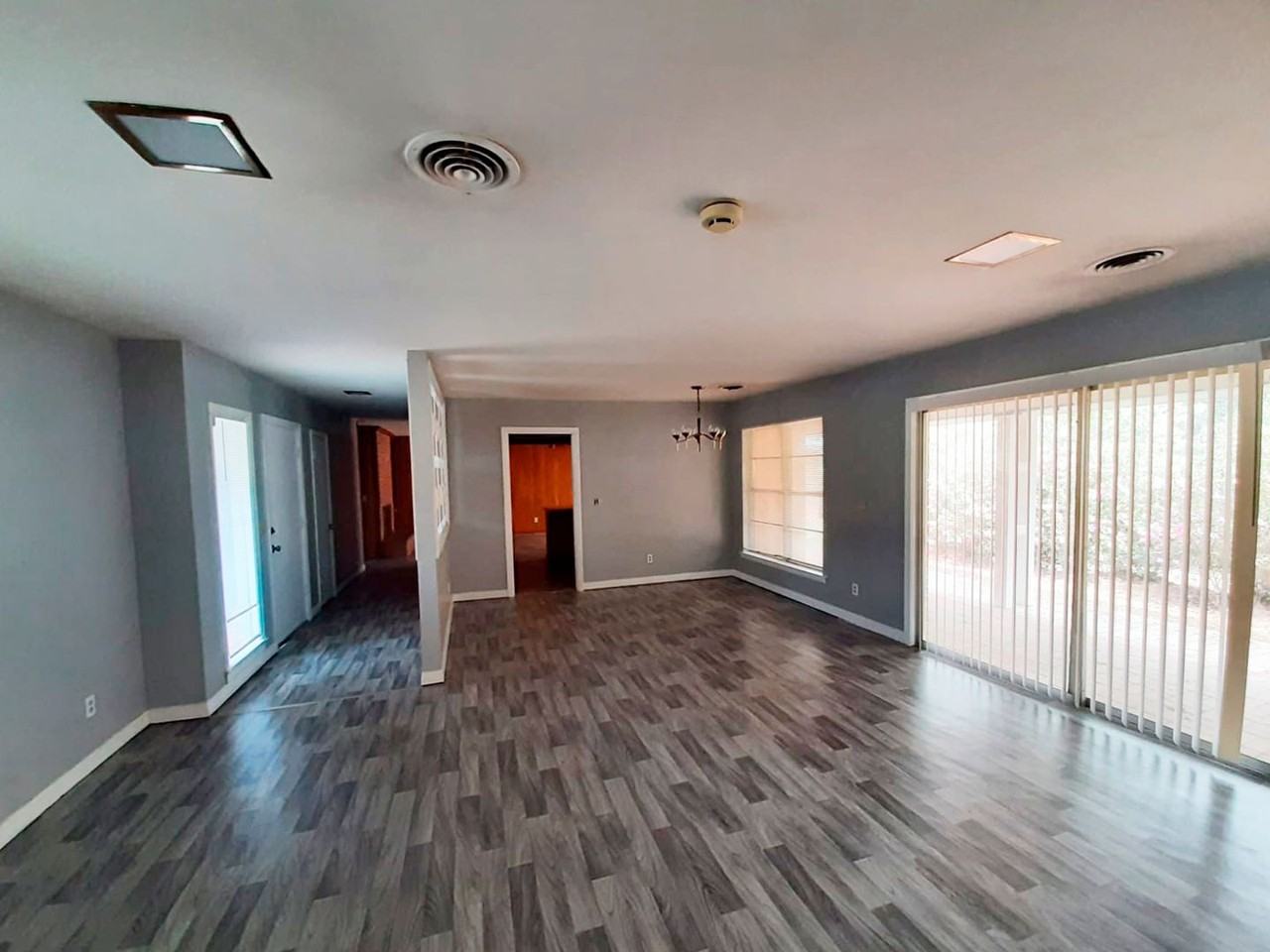 1206 Woodland Park Ave - Photo 3 of 18