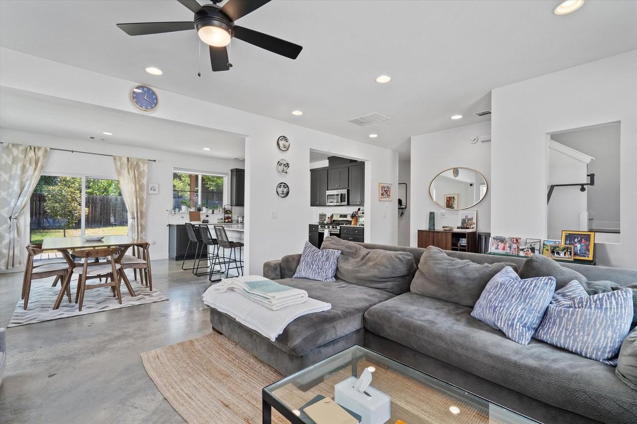 1309 Fort Branch Blvd - Photo 5 of 27