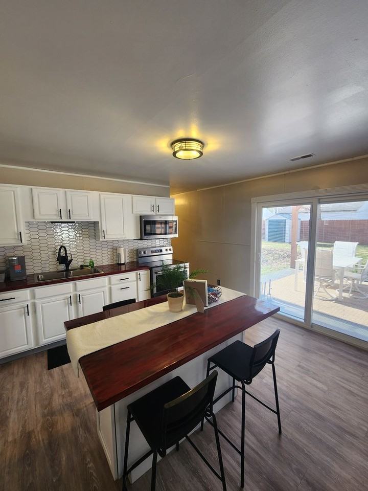 5243 Council Ring Blvd - Photo 4 of 14