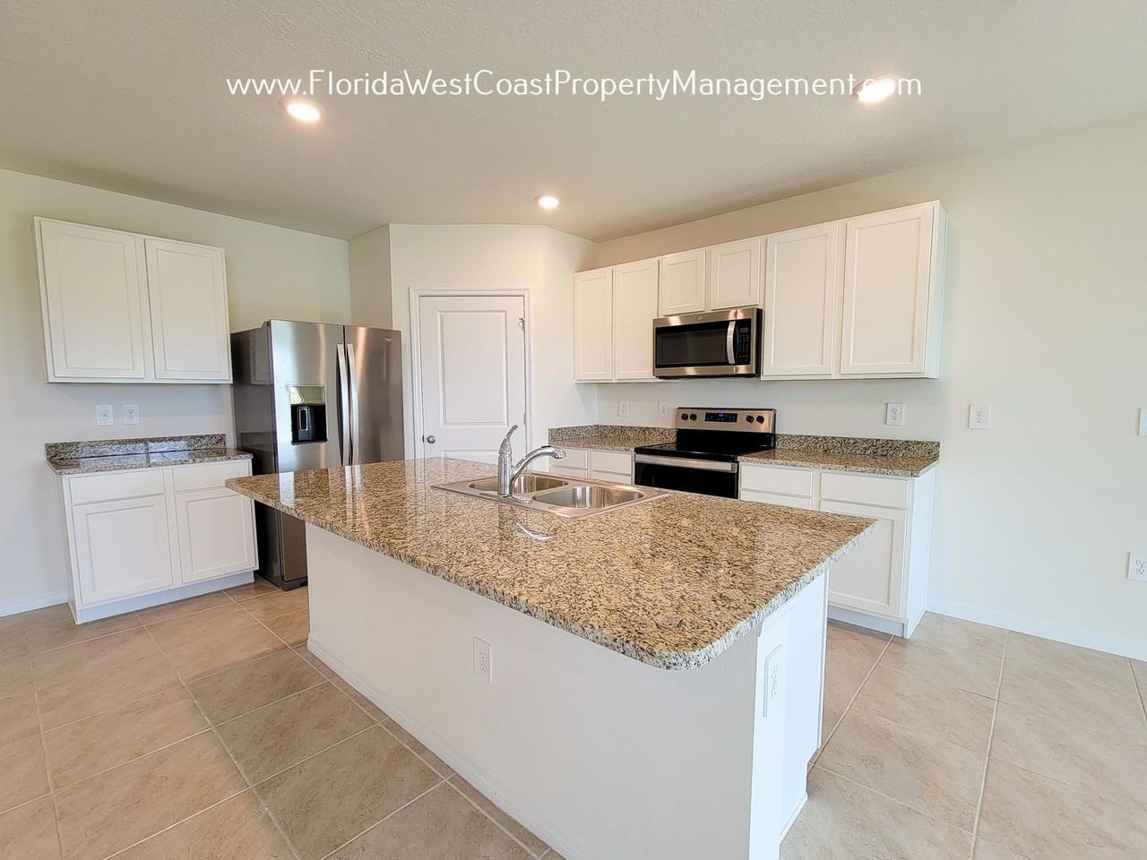 17213 Harvest Moon Way - Photo 2 of 50