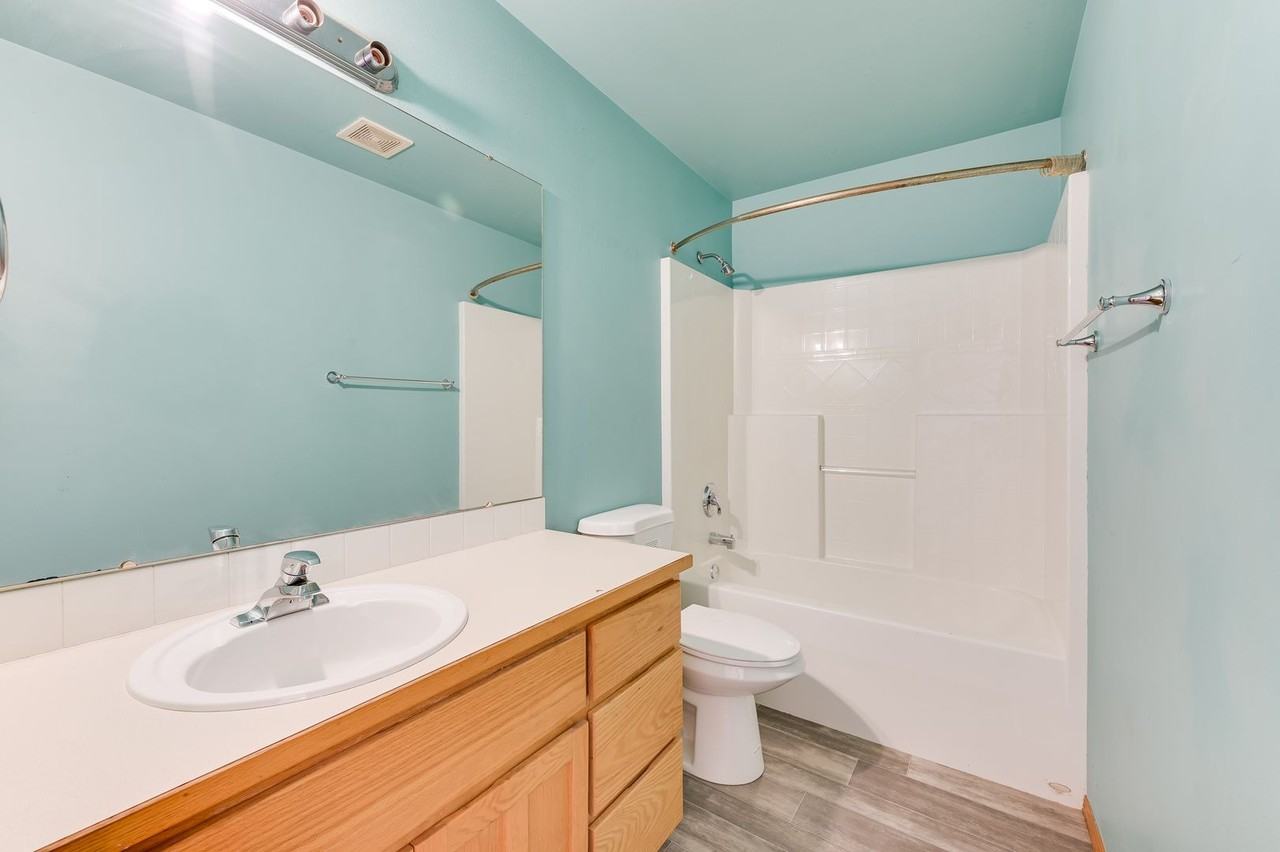 8620 134th Street Ct E - Photo 5 of 21