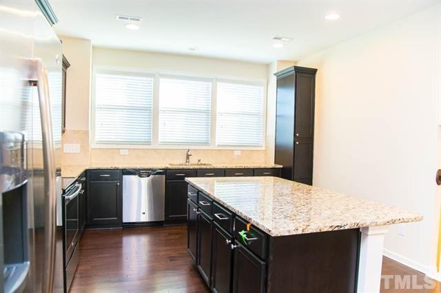406 Sawcut Ln #406 - Photo 5 of 26