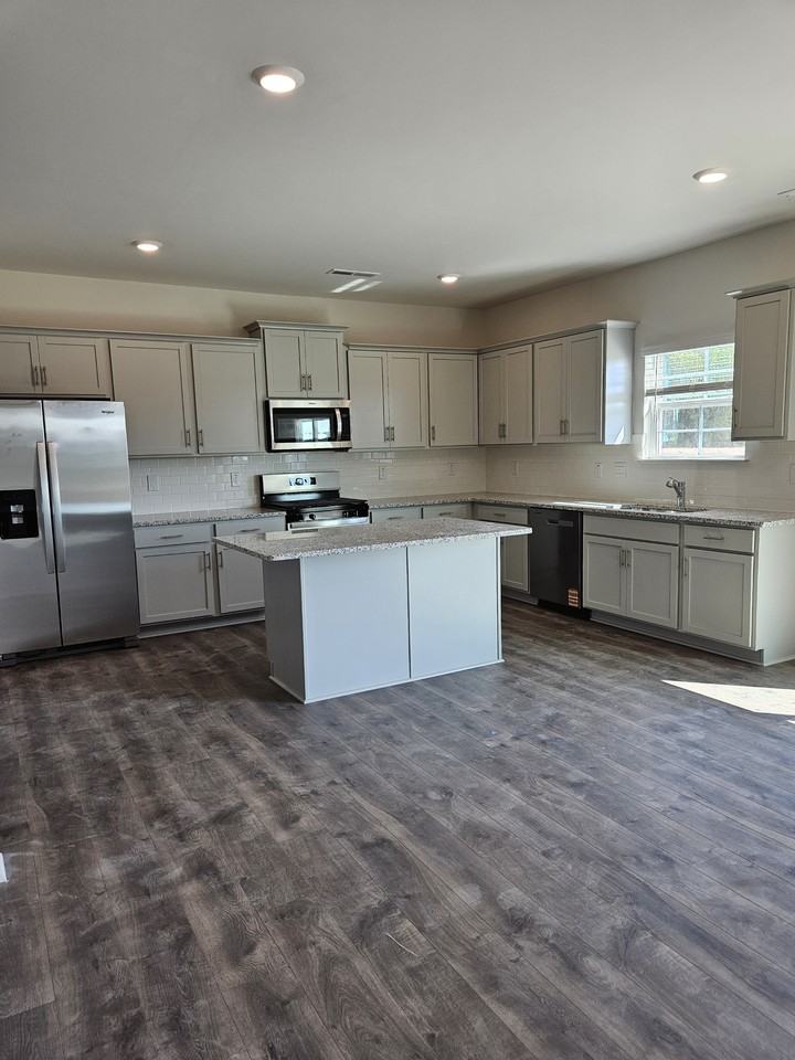 186 Falcon Ln #NA - Photo 3 of 27