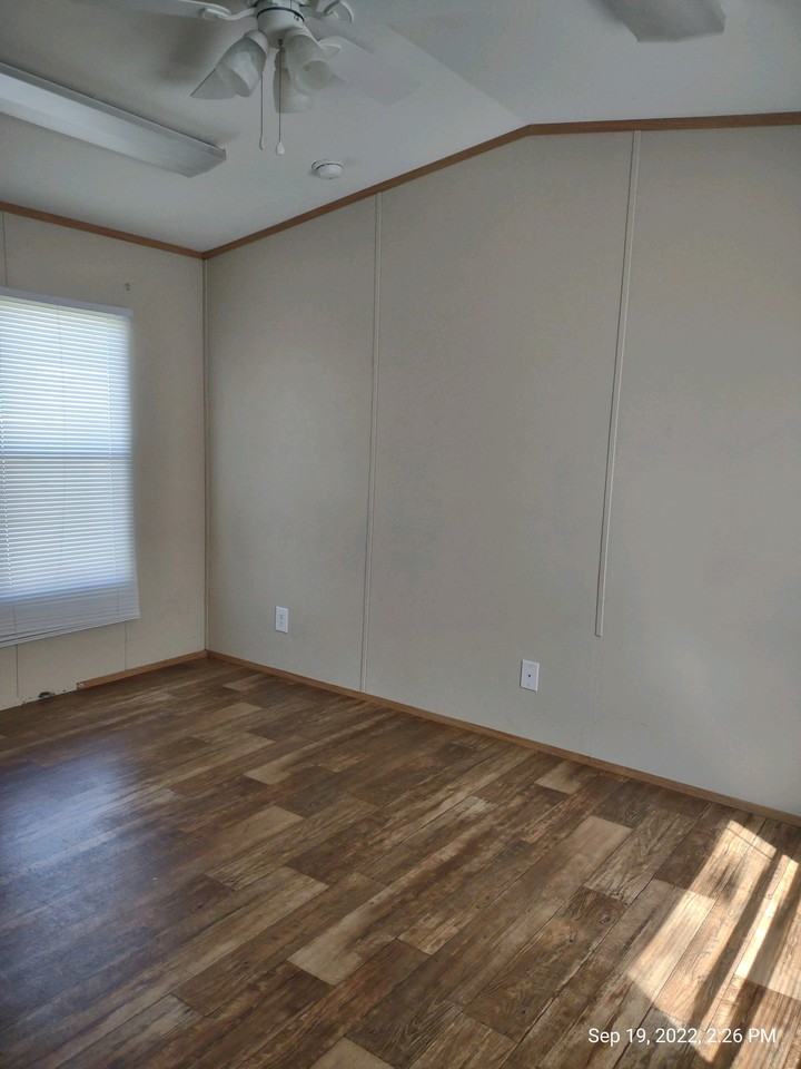 12191 Boyd Rot Road 730 North #NA - Photo 7 of 8