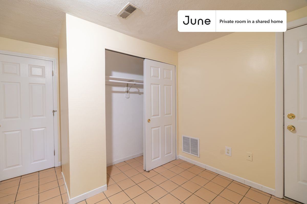 277 Paris St #C - Photo 2 of 11