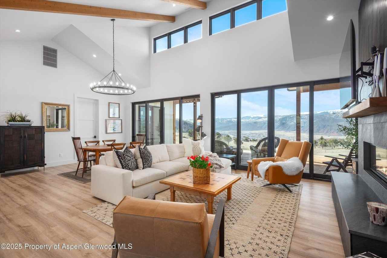 1840 Upper Cattle Creek Rd - Photo 4 of 37