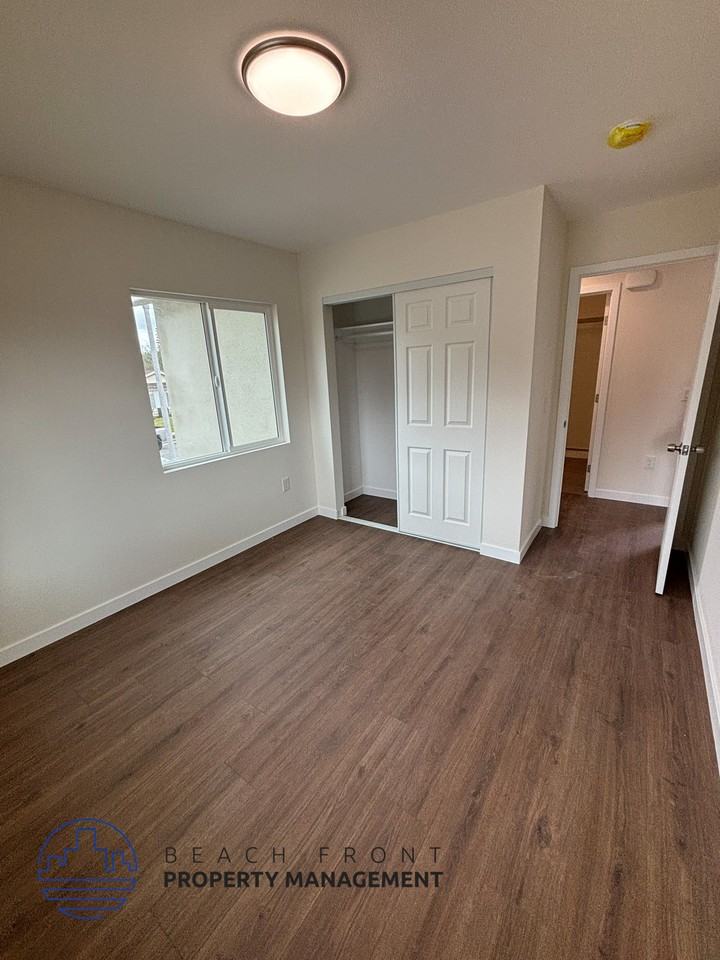 14316 Christine Dr. - Photo 3 of 34