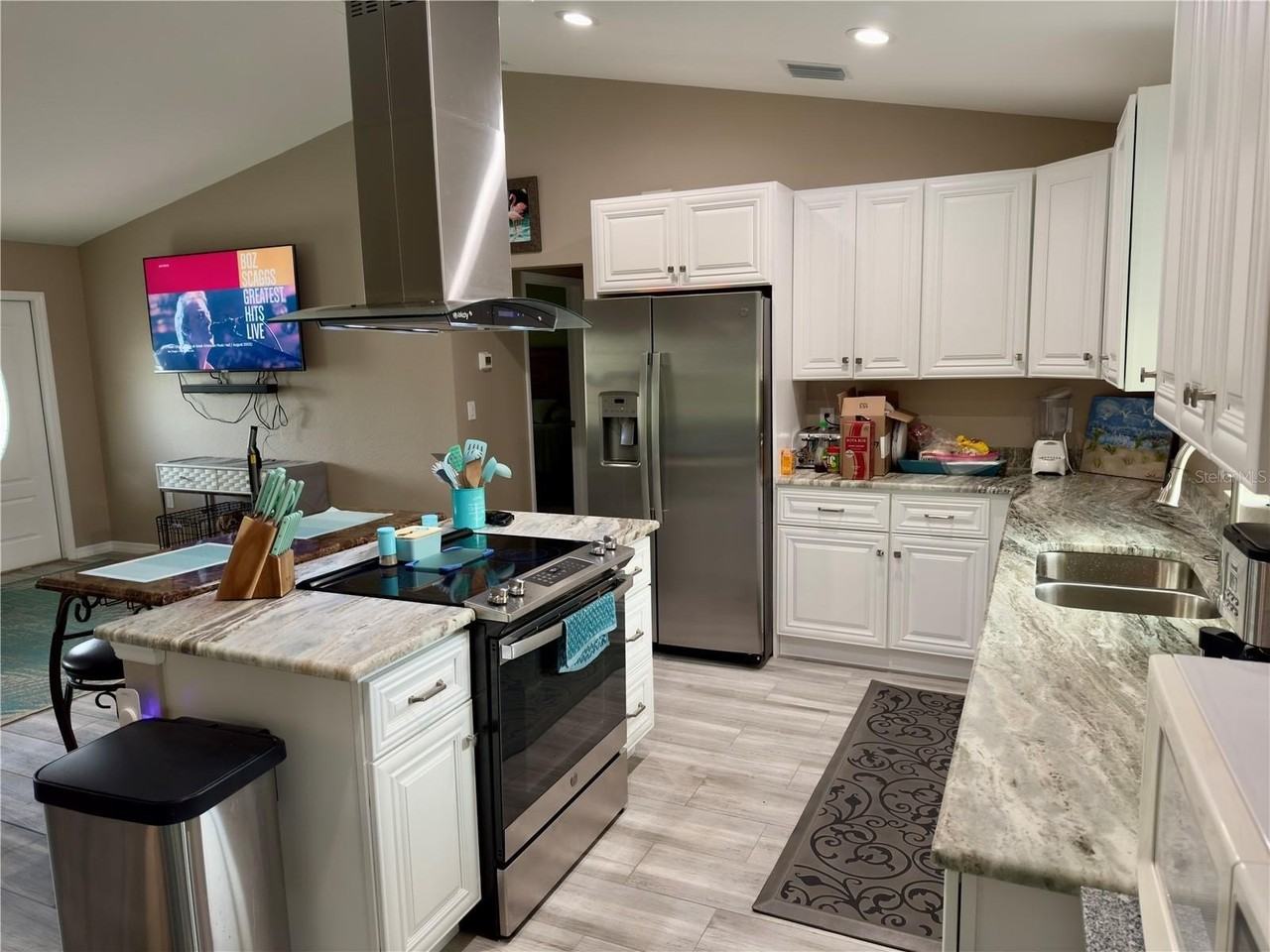 11237 Oceanspray Blvd - Photo 6 of 13