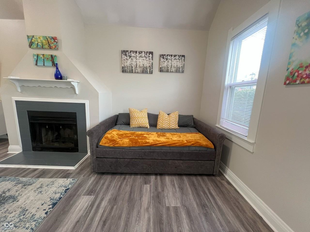 430 Spring Street - Photo 6 of 24