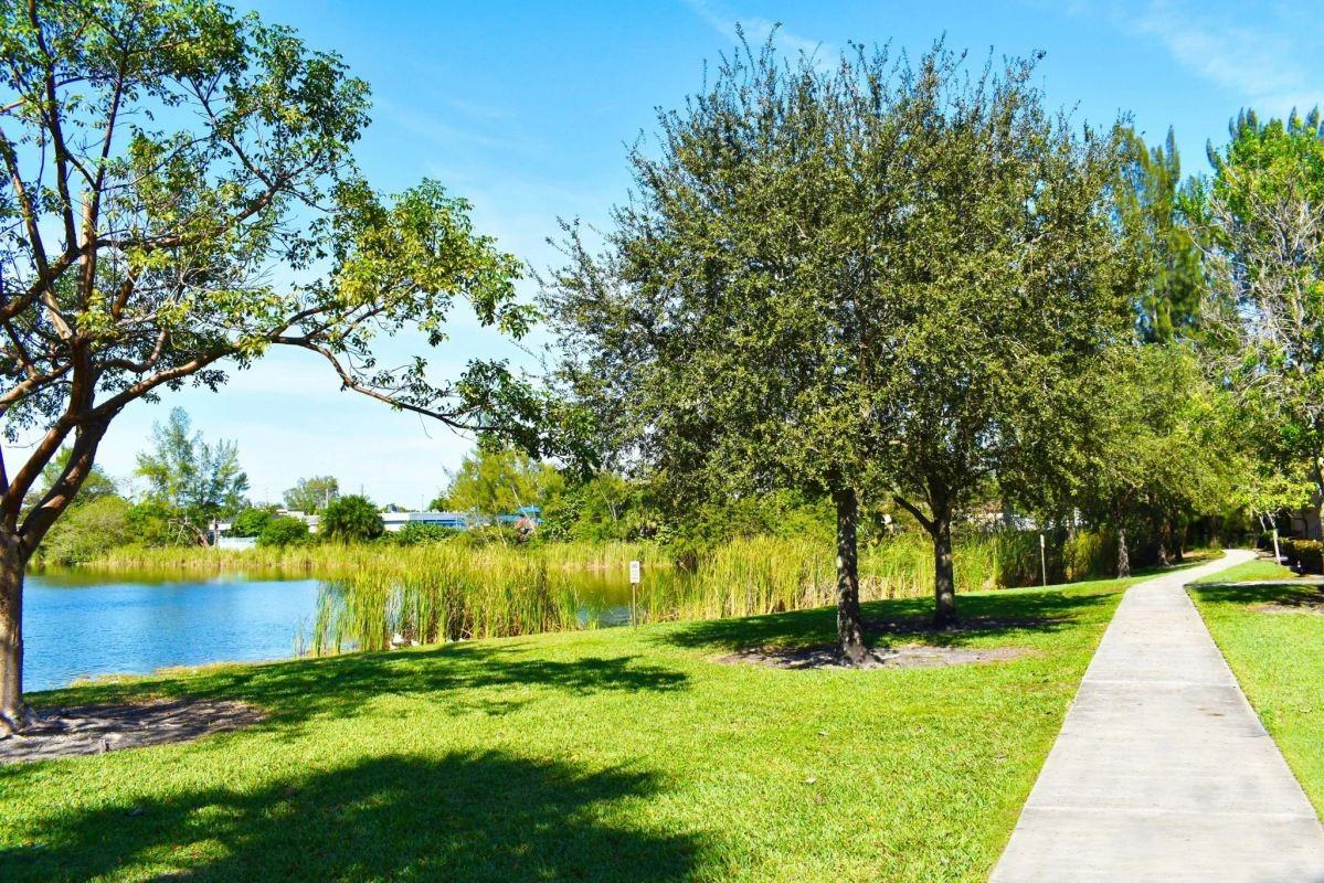 10972 Nw 14th Ave - Photo 2 of 11