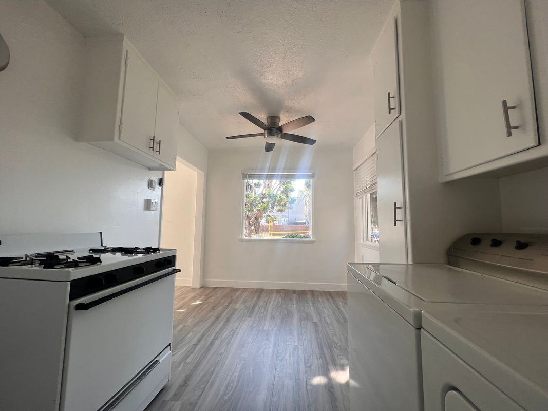 712 N Guadalupe Ave ##1 - Photo 4 of 8