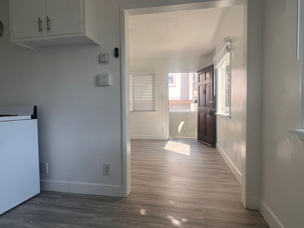 712 N Guadalupe Ave ##1 - Photo 7 of 8