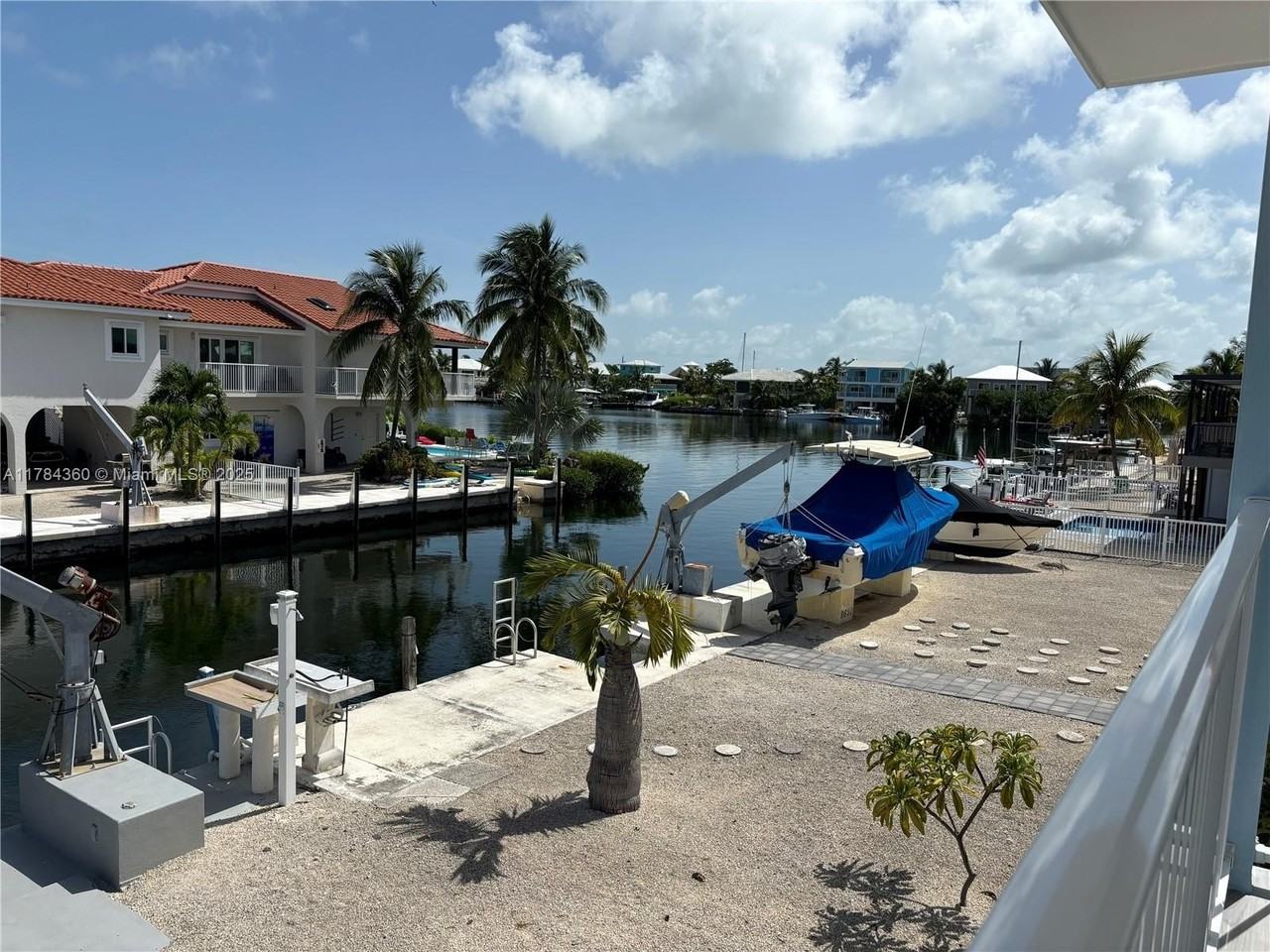 9502 Aviation Blvd - Photo 2 of 19