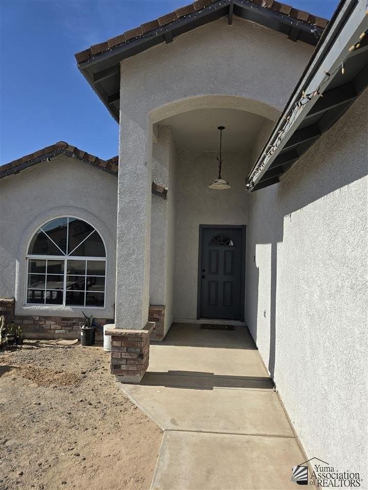 1445 E San Francisco St - Photo 2 of 16