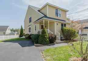 featured image of 4001 Pouliot Pl