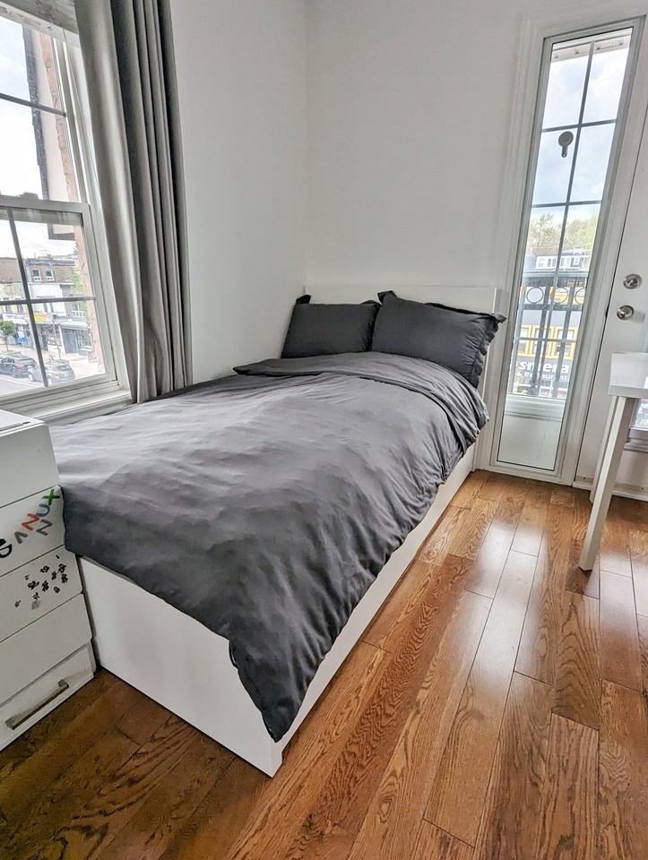 Danforth Ave & Greenwood Ave - Photo 3 of 14