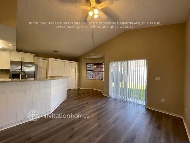 5035 Sw 154th Ct - Photo 4 of 12