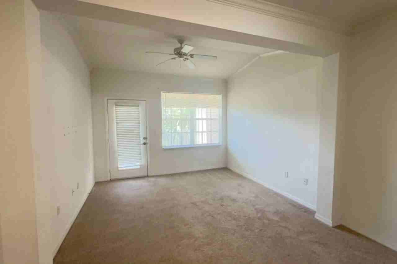 2448 57th Cir - Photo 2 of 14