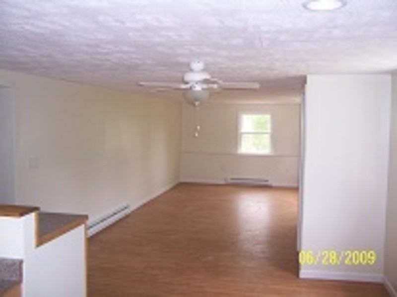 4013 Wyoga Lake Rd - Photo 3 of 7