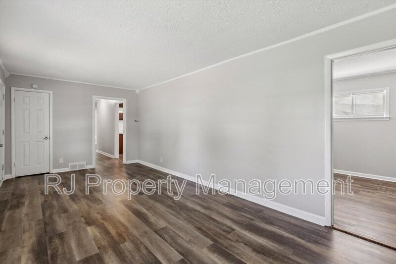 3308 Norton Rd - Photo 5 of 25