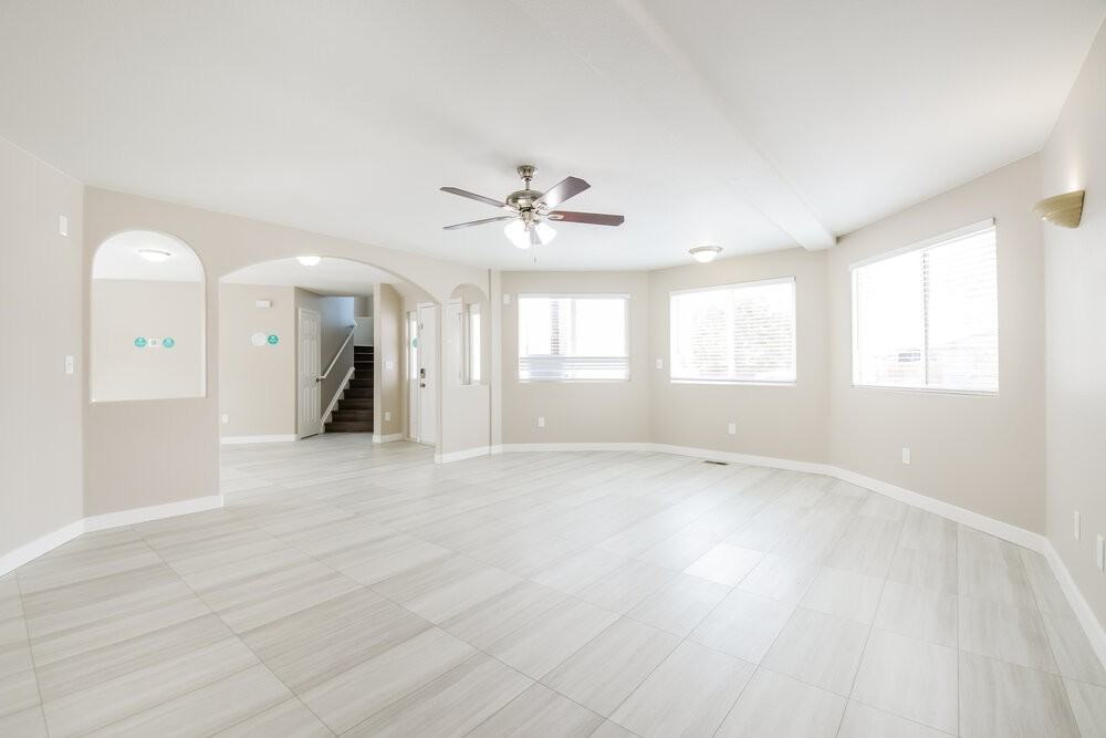 6504 E Asbury Ave - Photo 5 of 17