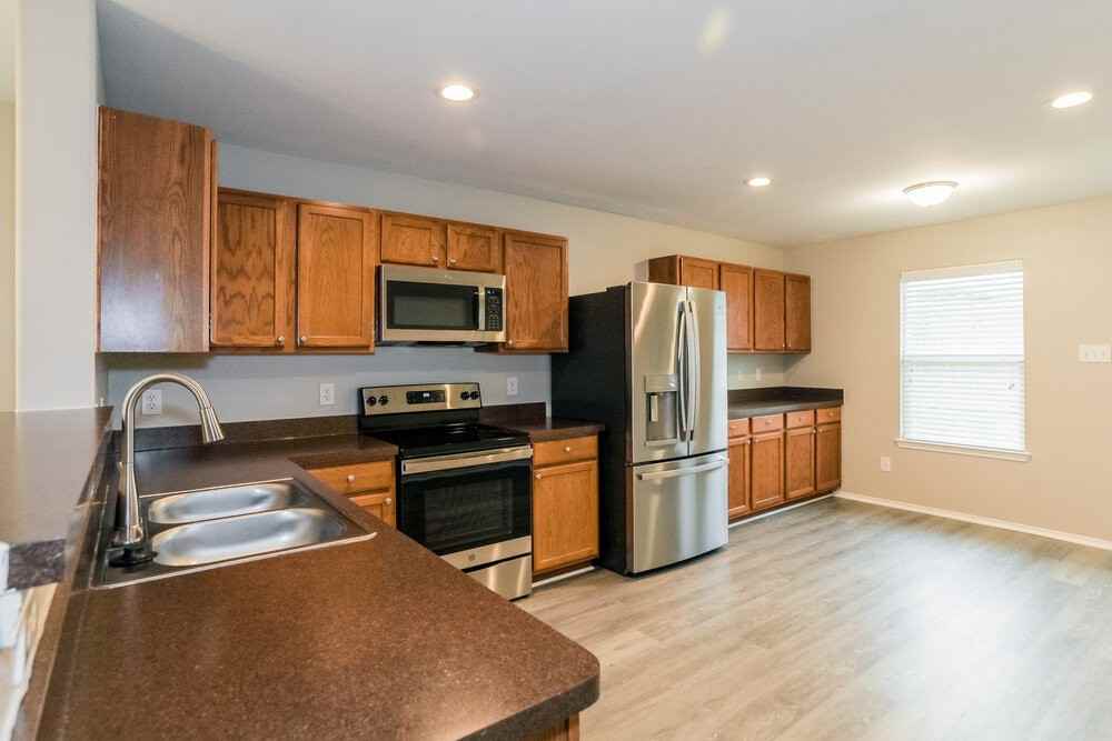 516 Silver Leaf Dr - Photo 7 of 16