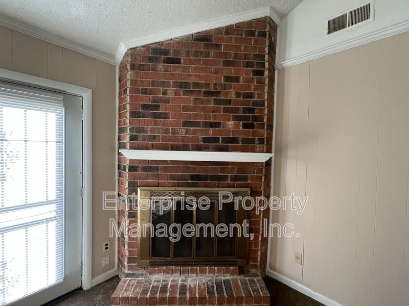 5312 Plover Dr - Photo 4 of 11