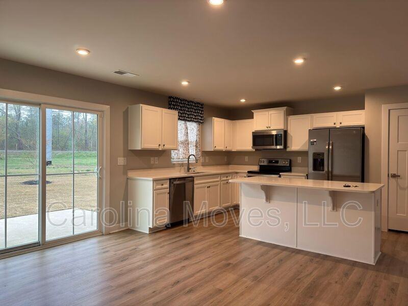 102 Stockland Trl - Photo 5 of 16