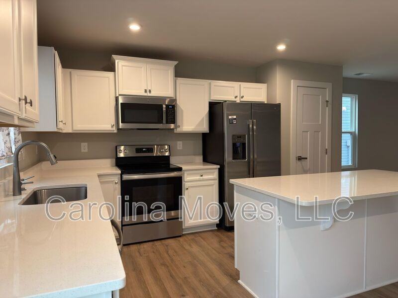 102 Stockland Trl - Photo 7 of 16