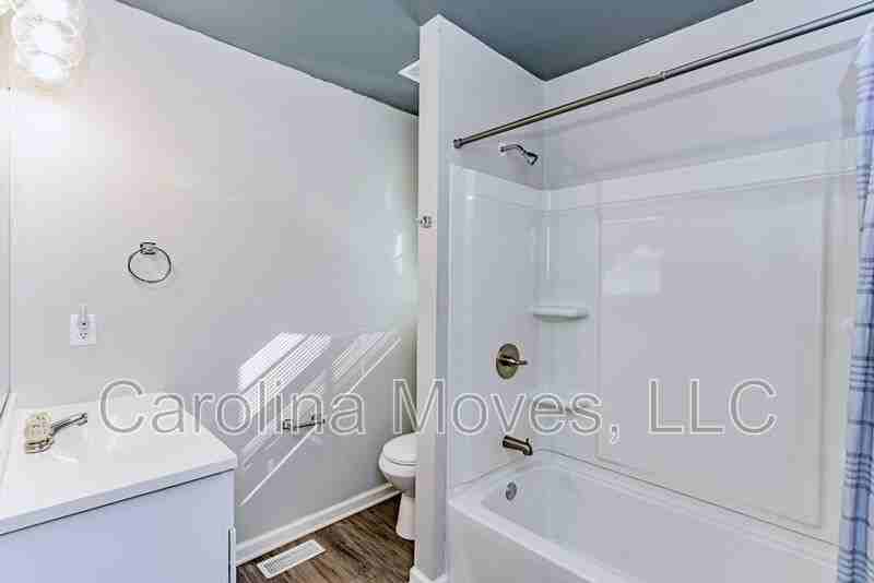 118 Shaw St - Photo 6 of 10