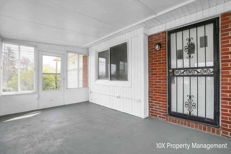 1285 Evergreen Rd - Photo 3 of 32