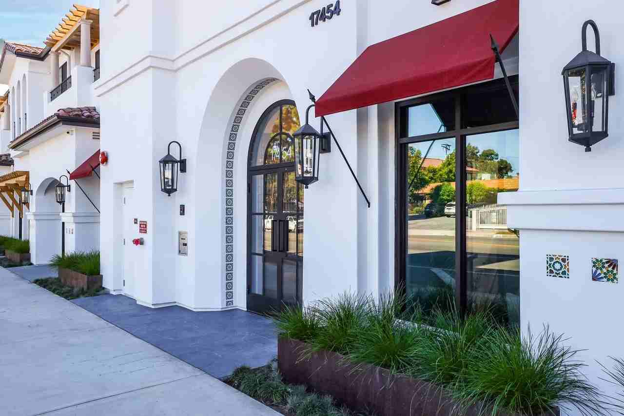 17454 Chatsworth St. - Photo 5 of 41