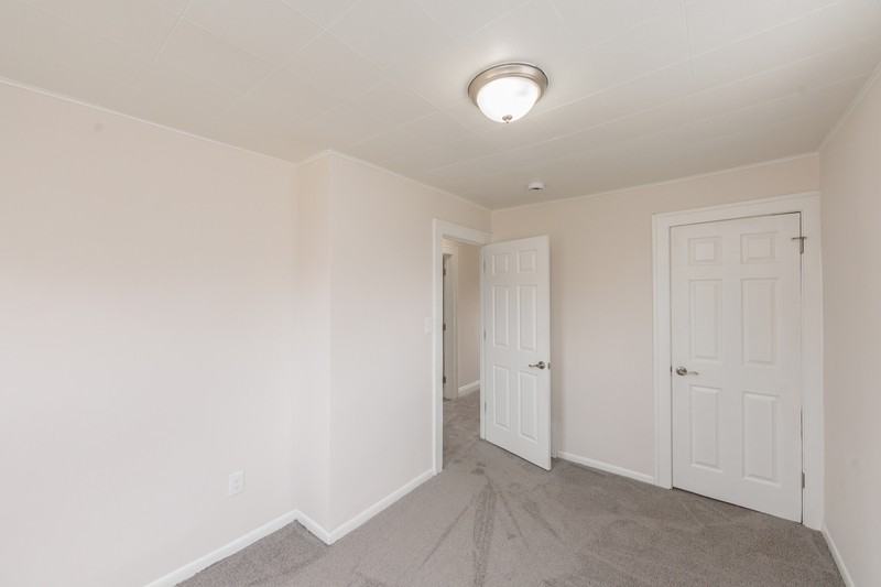 21870 Ball Ave - Photo 6 of 10