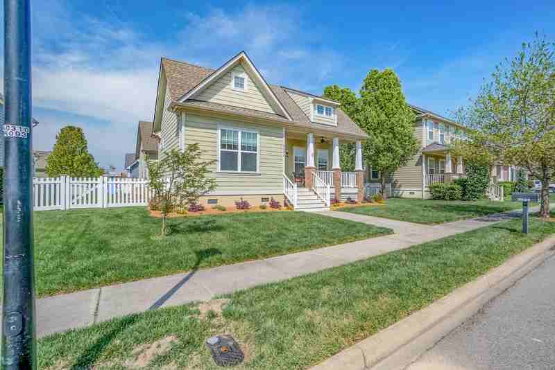 3224 Patrick Henry Dr - Photo 2 of 38