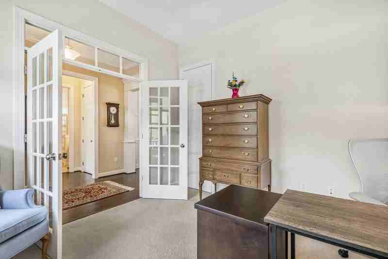 3224 Patrick Henry Dr - Photo 6 of 38