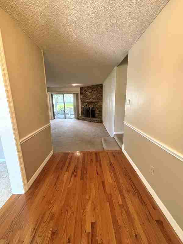 106 Country Hill Dr - Photo 2 of 22