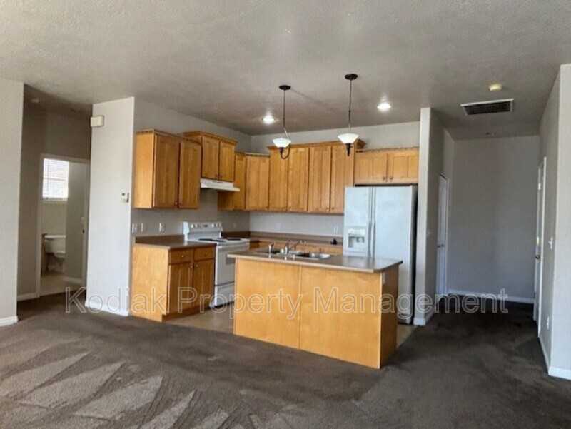 7136 S Brittany Town Dr - Photo 4 of 17