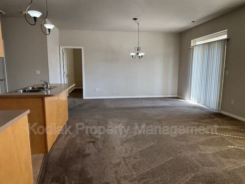 7136 S Brittany Town Dr - Photo 6 of 17