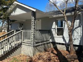 featured image of 220 Pointer Rd