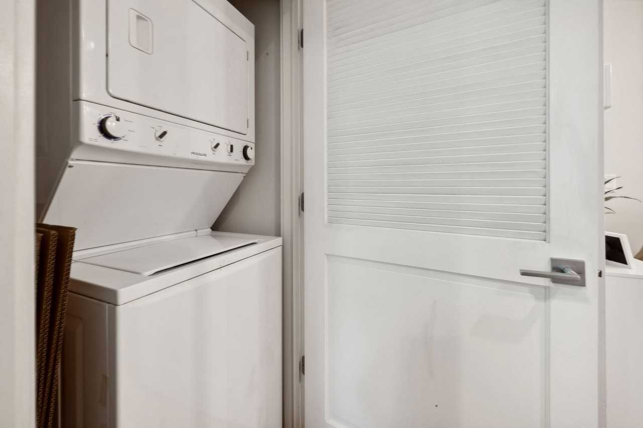 1336 N Damen - Photo 2 of 6