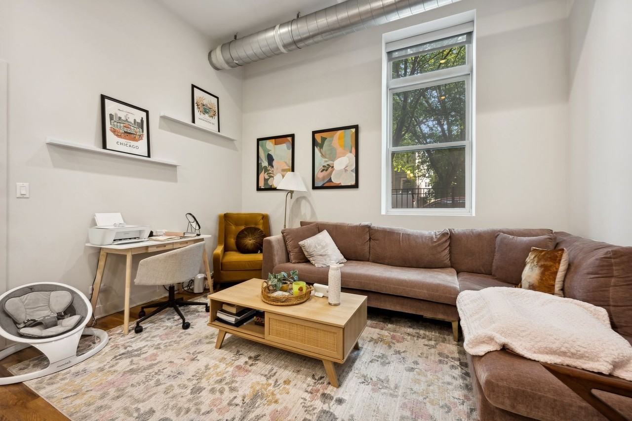 1336 N Damen - Photo 3 of 6