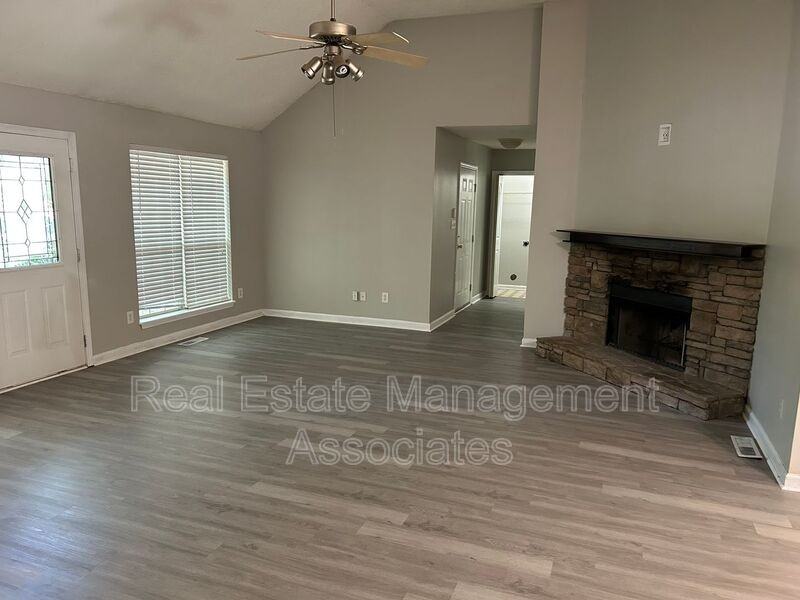 216 Seminary Rdg - Photo 2 of 9