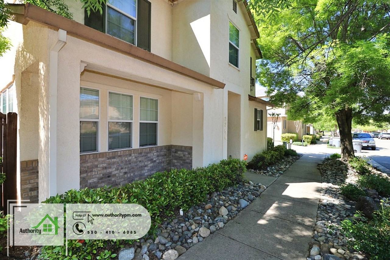 2359 Shining Star Way - Photo 2 of 31