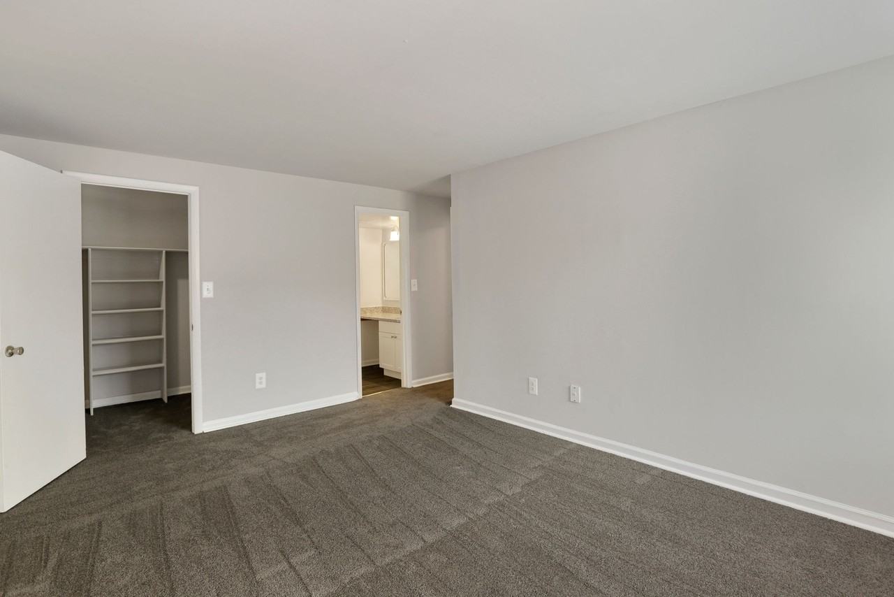 Centre at Silver Spring - Photo 6 of 6