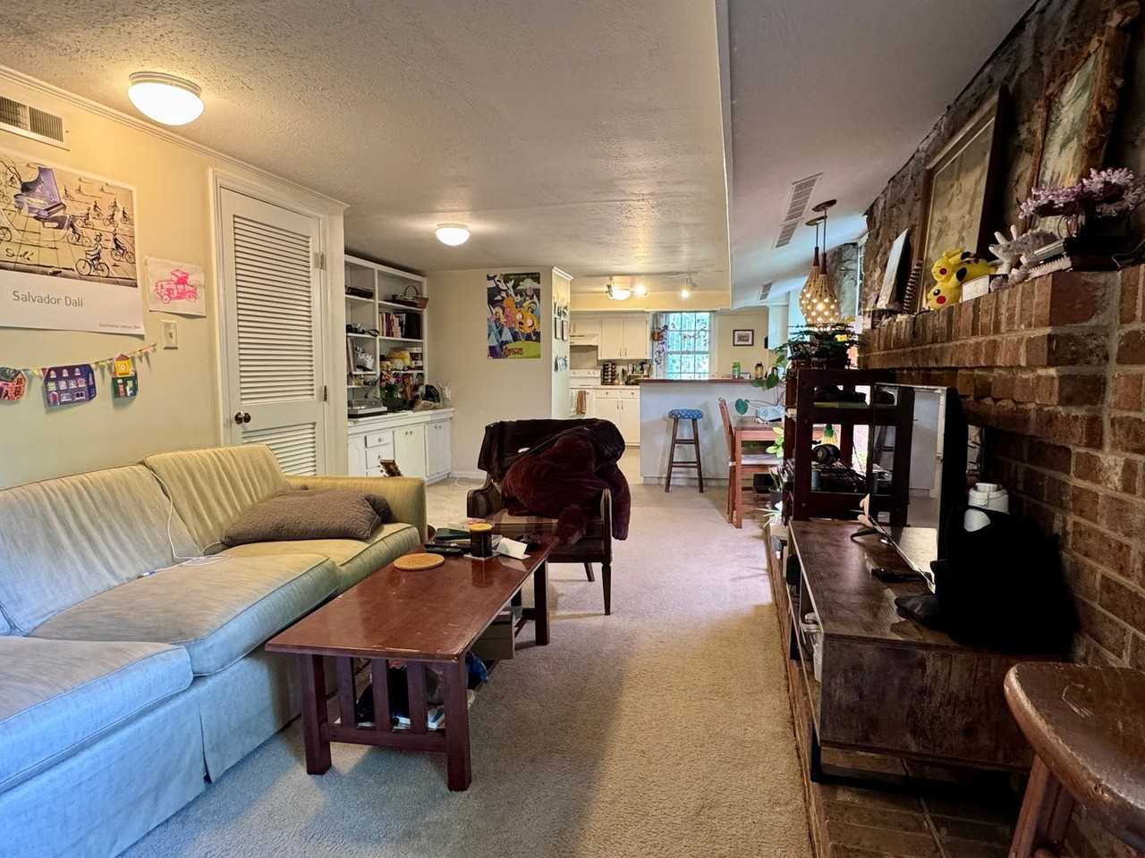 1003B Dawes St - Photo 4 of 15