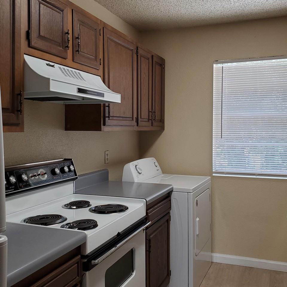 CFT Parkdale Plaza - Crow Rd - Photo 2 of 49