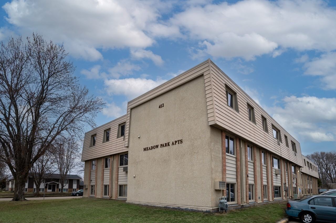 Meadow Park Apartments - Photo 5 of 50