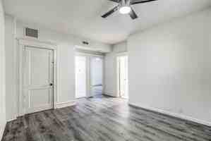 featured image of 1722 Waverly Pl