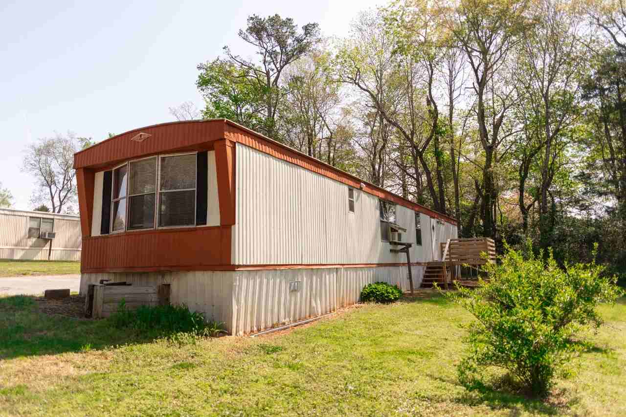 189- 4590 Luke Lane - Photo 3 of 17